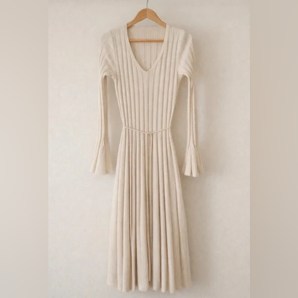 Elegant Cream Ribbed Knit Midi Dress with V-Neck